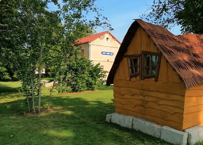 Les Cabanes de la Gare de Lurey Conflans
